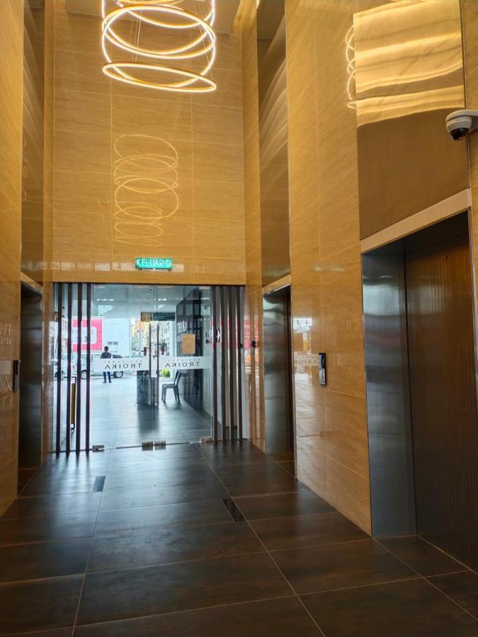 Cmk Troika Apartmen#Free Netflix Kota Bharu Zewnętrze zdjęcie