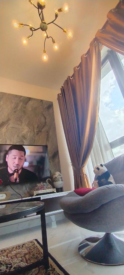 Cmk Troika Apartmen#Free Netflix Kota Bharu Zewnętrze zdjęcie